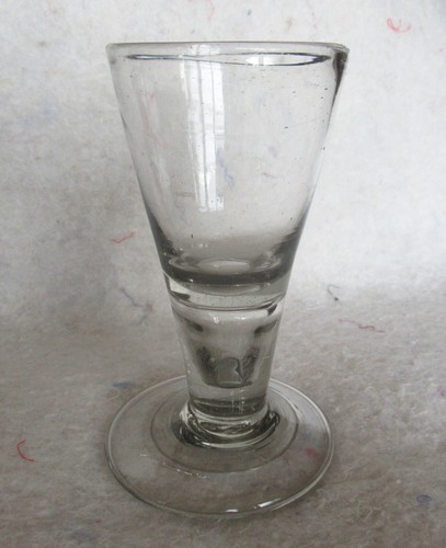 Seltenes schnapsglas - seltenes,