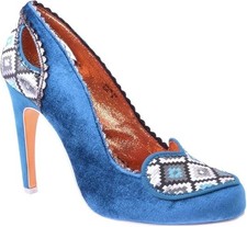 Poetic Licence Siren