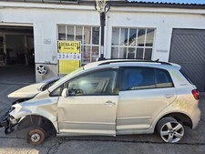 Schlachtfest VW Golf Plus 1,2 TSI  Ausschnitt vom Einstieg Nr.226/24