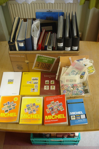 Wühlkiste mit - , 25