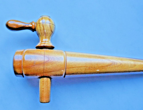 Zapfhahn aus holz - zapfhahn,