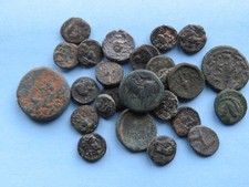 Konvolut 25 Stück Antike Griechische Münzen. meist 3.-1. Jahrhundert B.C.