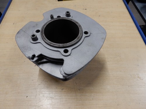 Ducati bevel 750 round case - 750, gt