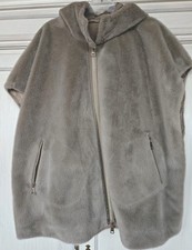 NEU!!! Webpelz PONCHO mit gefütterte Kapuze. Neupreis 169,99!!!!!