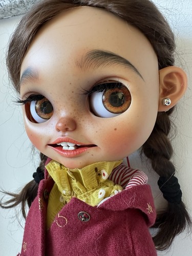 Margaret delphiniumblue blythe - delphiniumblue,