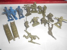 Figuren / Soldaten u.a. - kleines Konvolut -