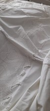 Bettwäsche, alte Weißwäsche mit neuer Häkelspitze Herzen