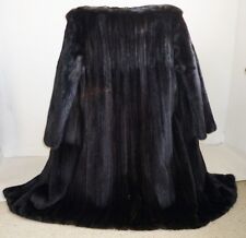 MODERNER BLACKGLAMA-NERZMANTEL