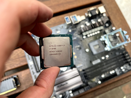 Intel 8700 asrock - i7-8700, z370