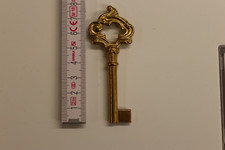 Möbelschlüssel, Schrankschlüssel,  Dornloch 4,1mm  Modell Berlin ungeschnitten