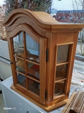 Vitrine, Hängevitrine