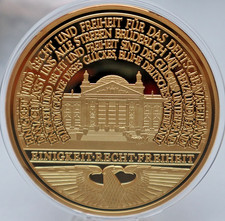 GIGANT-MEDAILLE: NATIONALHYMNE