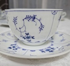 2 Mokatassen 2 untertassen