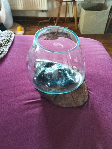 Geschmolzenes glas auf - geschmolzenes,