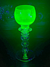 Uranglas Weinglas Kristall