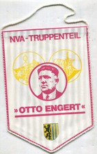 DDR: Tischfahne NVA Truppenteil Otto Engert 16 x 23 cm (1)