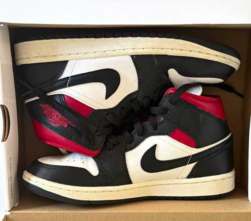 Jordan air mid - air,