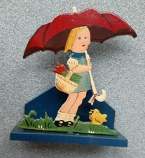 antiker Holz Zettelhalter Briefhalter Mädchen mit Regenschirm