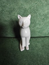 Katze aus Porzellan  Manufaktur Tirschenreuth Nr.1838 s. Fotos