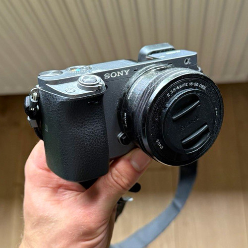 Sony alpha 6000 - alpha,