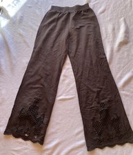 4 Leggings und 2 Freizeithosen von u.a. Calzedonia, Zara, Oysho