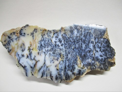 Dendritenopal - +++, --