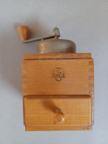 Alte kaffeemühle holz - alte,
