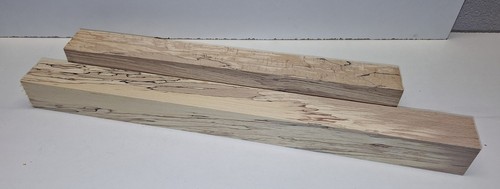 Buche stark gestockt 40x40x300