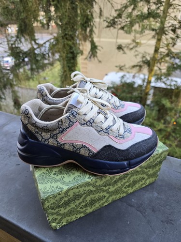 100 authentic women s - 100%,
