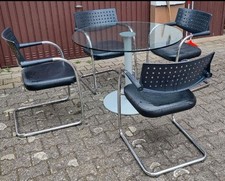 4 Vitra Visavis Freischwinger Stühle und Glastisch