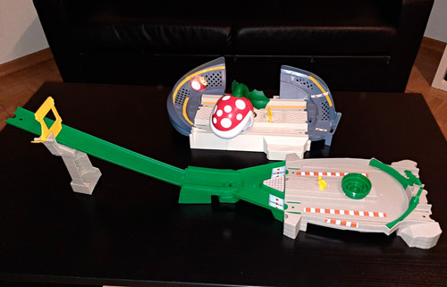Hot wheels mario kart - mario,