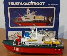 Feuerlöschboot mit Jetantrieb