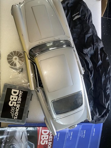 Eaglemoss james bond aston - james,