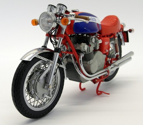 Minichamps scale diecast - minichamps,