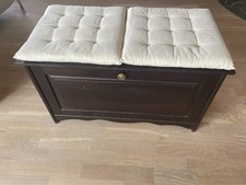 Holz Schrank Schuhschrank ausklappbar braun mit 2 Kissen 80x40x45 gut erhalten