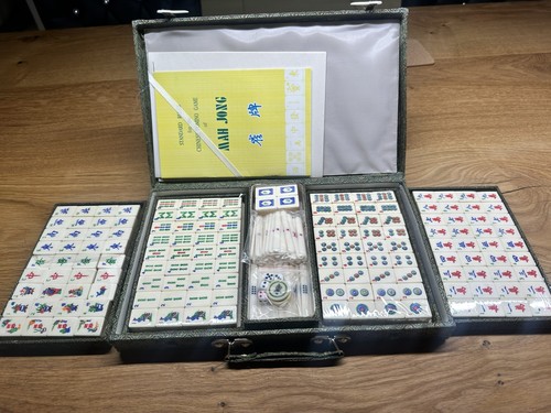 Vintage mahjong set - set, –