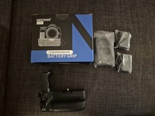 Sony Batteriegriff VG-C4EM, Zwei NP-FZ100 Akkus und Ladegerät Set