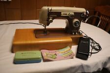 Nähmaschine von Schneider