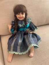 Porzellanpuppe, Mädchen, alles selbstgemacht, unbespielt - ca 50 cm sitzend