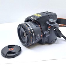 1 Digitalkamera Sony Alpha SLT-A37 mit 2 Objektiven, inkl. Tasche
