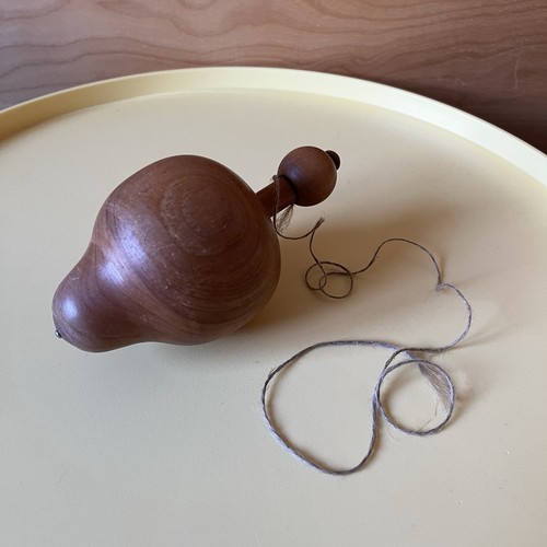 Vintage holzkreisel massiv - vintage,