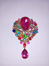 Brosche traumhaft  Samtbeutel  9cm x 6,6cm edles Schmuckstück Neu! tolle Farben