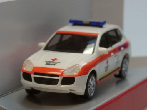 Herpa porsche cayenne notarzt - porsche,
