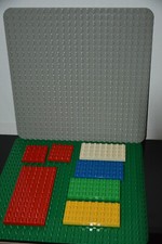 LEGO® DUPLO - 2 x Grundplatte  38 x 38 cm + 7 x kleine Platten - bunt