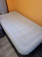 VINGLI Luftmatratze faltbare Campingmatratze mit Elektrischer Pumpe