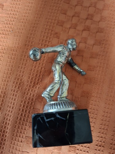 Vintage-Sportler-Statuette