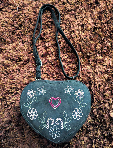 Dirndltasche