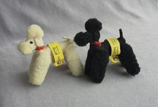 Steiff Miniatur Pudel mit Band