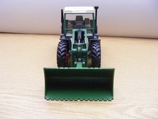 siku 1:32  Siku 3551 Fendt Xylon mit Frontschaufel Fendtgrün