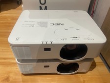 Beamer NEC P554W, mit original lampe Panasonic